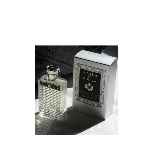 Immagine del profumo Cashmere Twill di Acqua di Biella