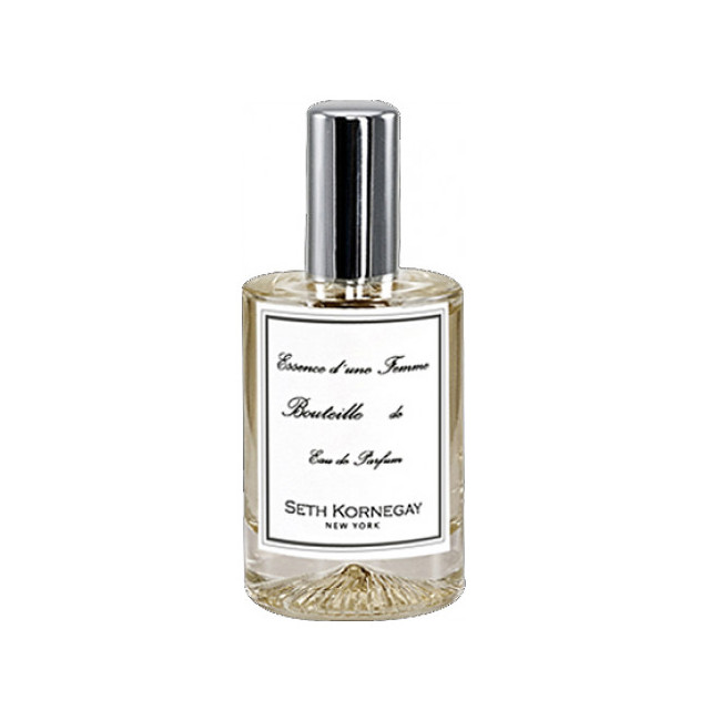 Immagine del profumo Essence D Une Femme di Seth Kornegay